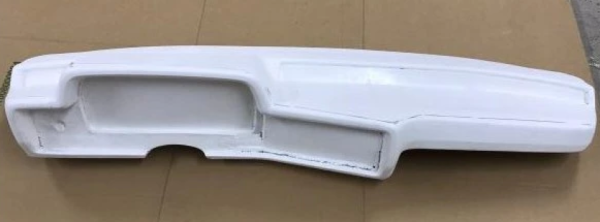 Armaturenbrett GFK, BMW 3er (E21)
